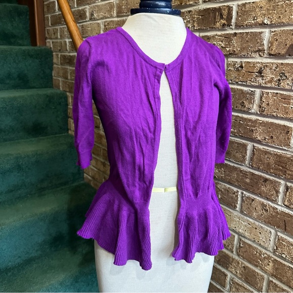 Worthington Sweaters - Bright Vibrant Purple Worthington Peplum Sweater Cardigan
Good condition